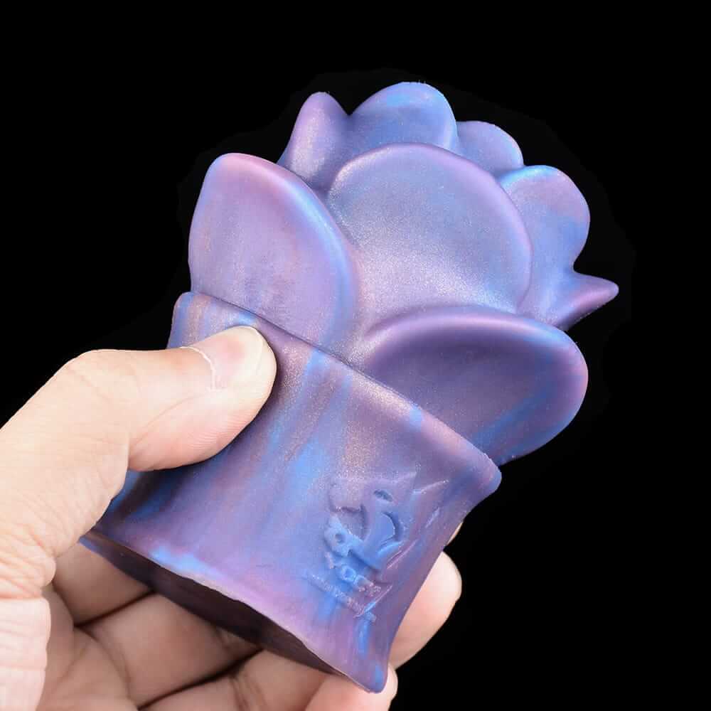 Rosebud Silicone Grinder – Floral Fantasy for Exquisite Pleasure