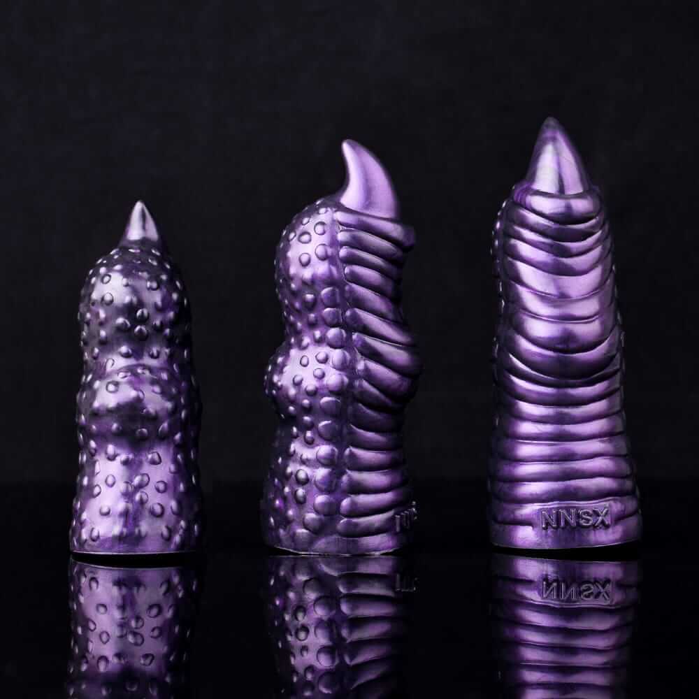 Obsidian Dragon Claws - Trio of Shadowed Pleasures